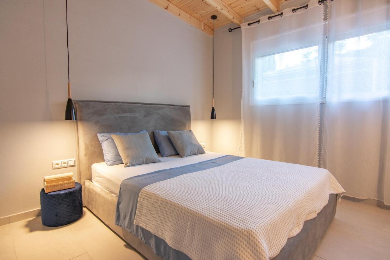 Georgianna'S Suite With Private Pool , 'Blank Suite' Charokopio Eksteriør billede